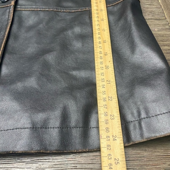 Mountain Lake Faux Leather Jacket Sz L Black with distressed Brown Trimmings - Picture 6 of 6